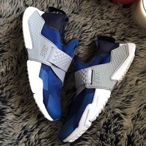 Nike Huarache Extreme GS in Blue/Grey